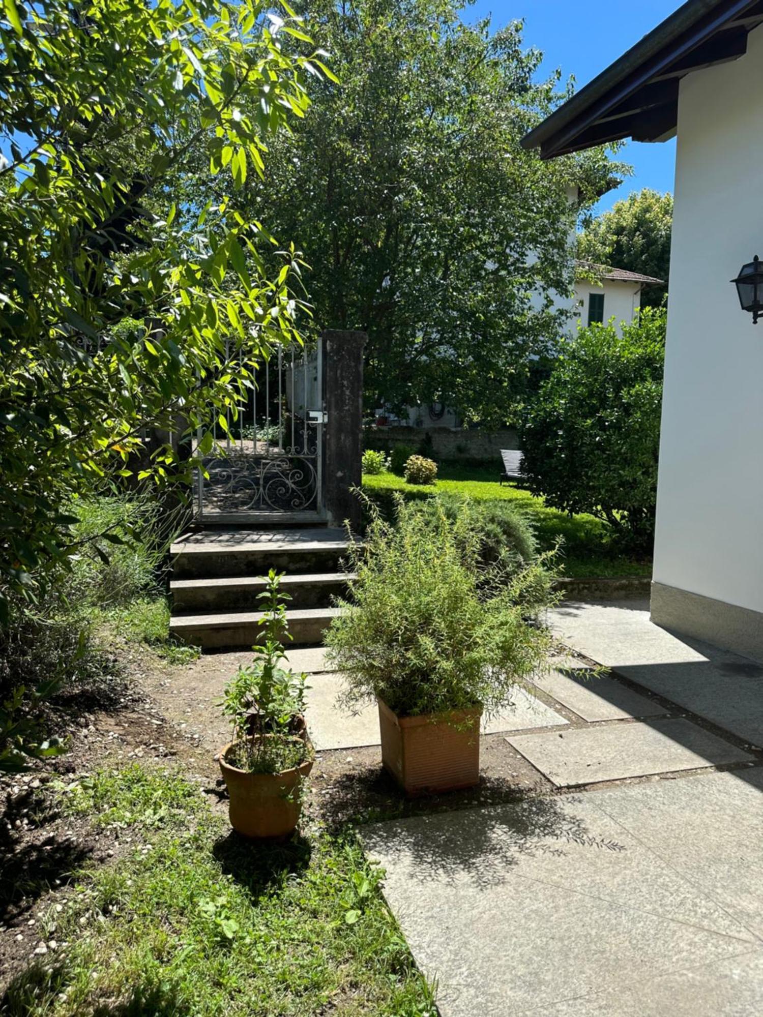 Casa Del Custode: Renovated Flat With Garden In A Villa Near The Lake 스트레사 외부 사진